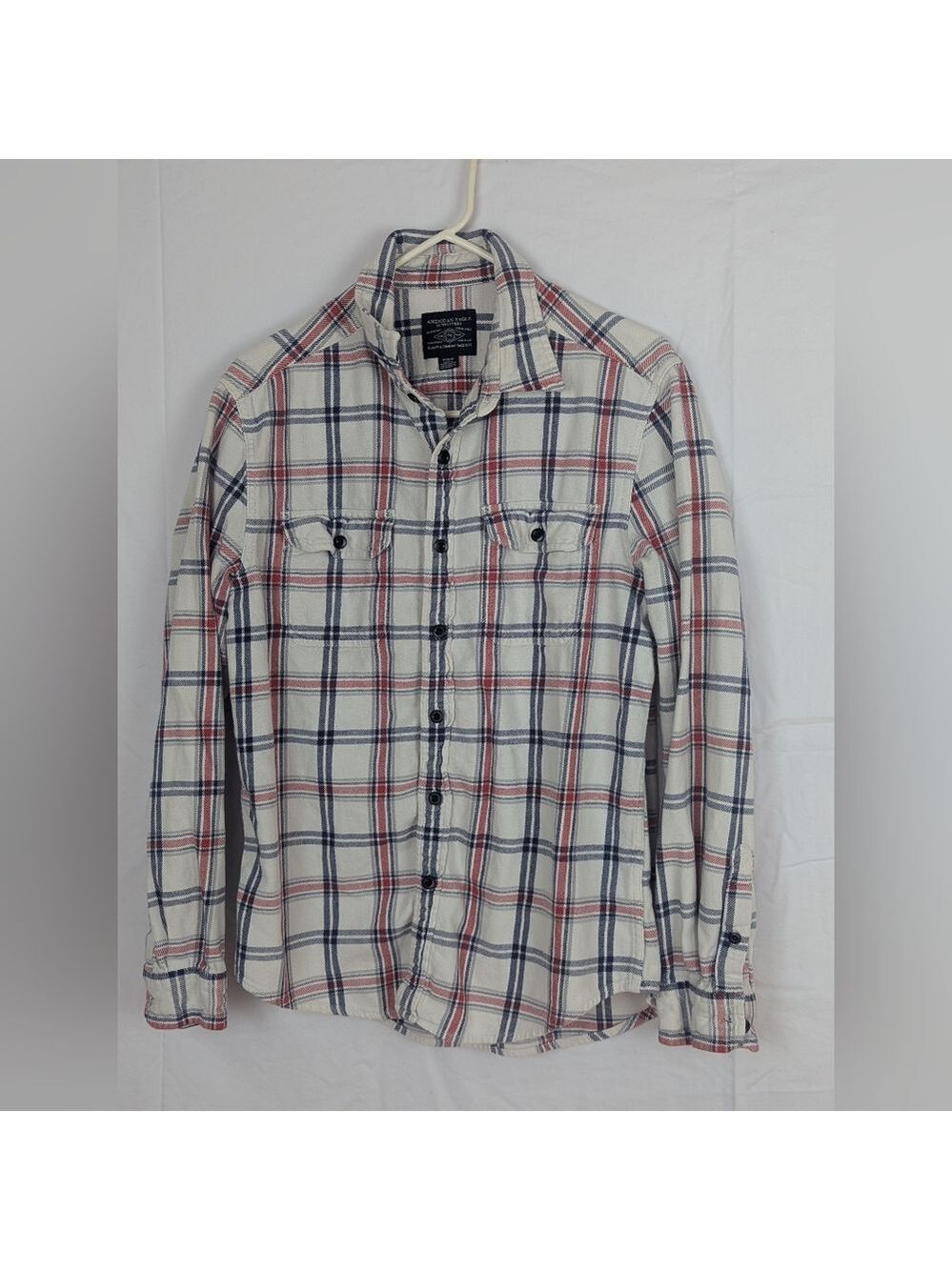 (3FOR$15/SALE)American Eagle Outfitters Red and Blue/White Plaid Shirt Button Up